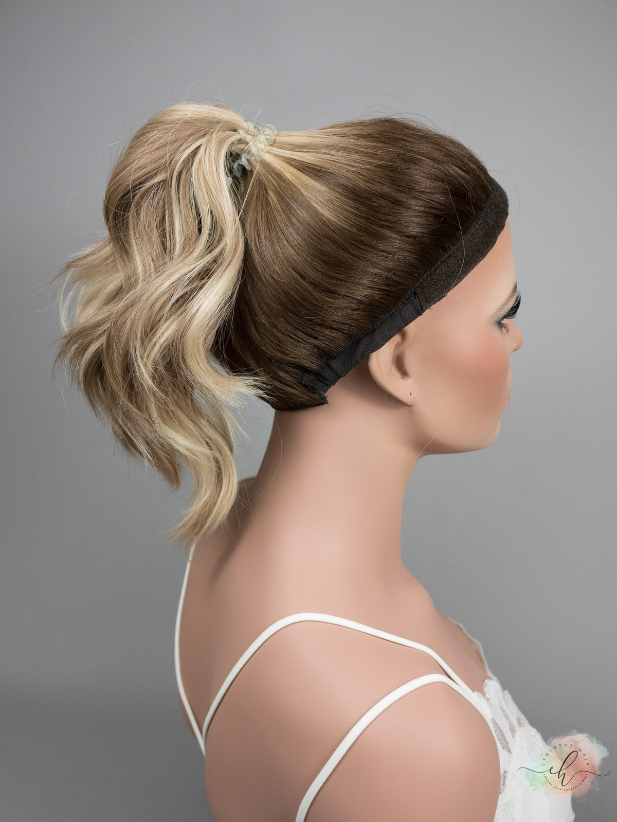 “LILITH" Premium Pony Wig: Sz. L, 21"