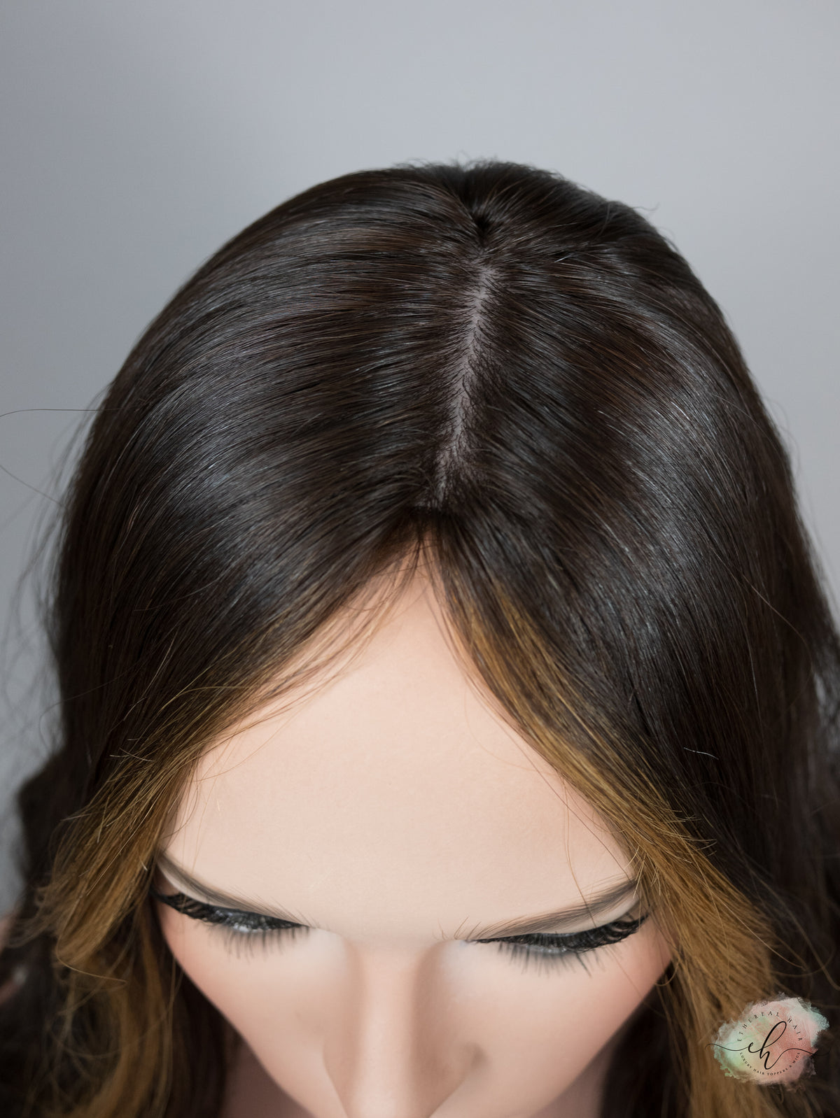 “HAZELNUT CRUNCH" Exquisite Topper: Silk Top, 9x9, 25"