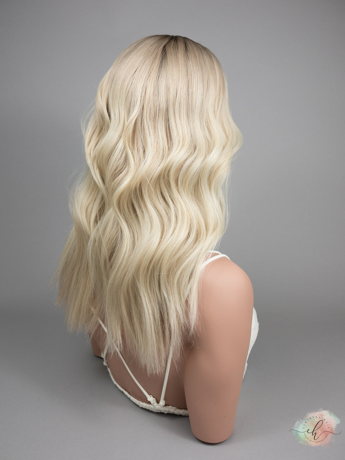 “RUN FREE&quot; Exquisite Topper: Silk Top, 9x9, 20&quot;