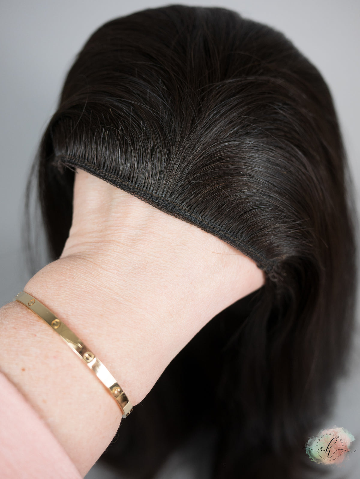 “LARK" Premium Band Fall Wig: Sz. M, 19-21"