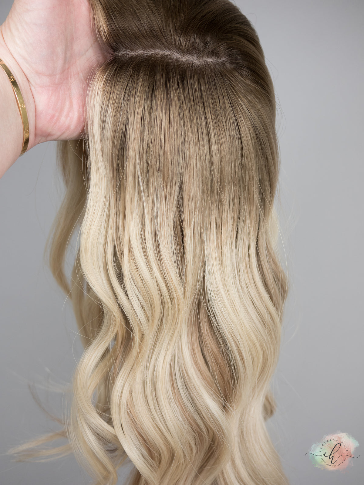 “POOL PARTY&quot; Exquisite Topper: Silk Top, 9x9, 20&quot;