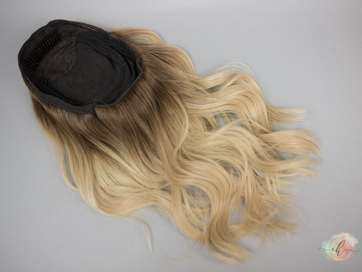 “SAGEY&quot; Premium Pony Wig: Sz. S/M, 21-22&quot;