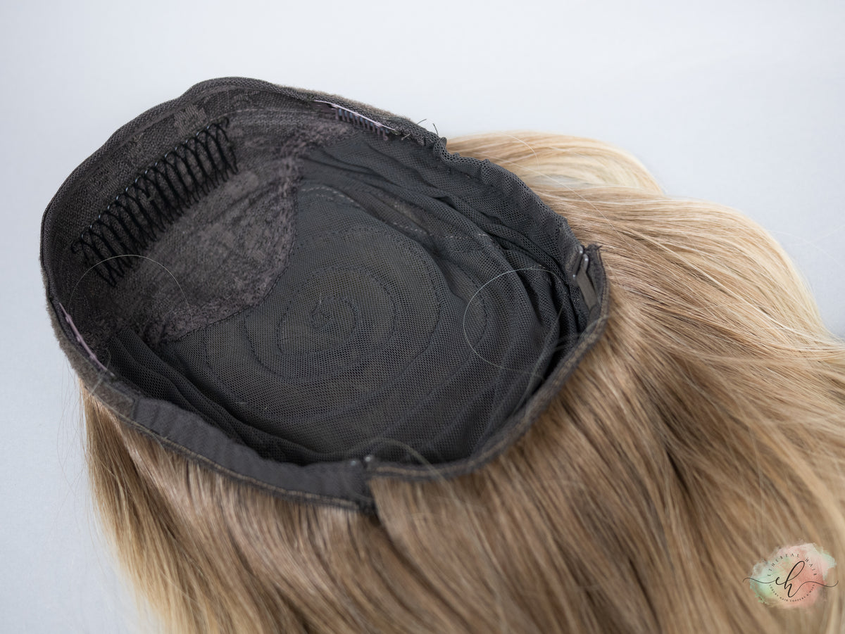 “SAGEY&quot; Premium Pony Wig: Sz. S/M, 21-22&quot;