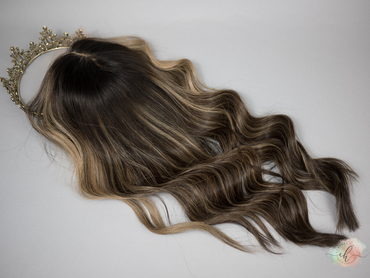 “LEGENDARY&quot; Exquisite Topper: Lace Top, 7x8, 22&quot;