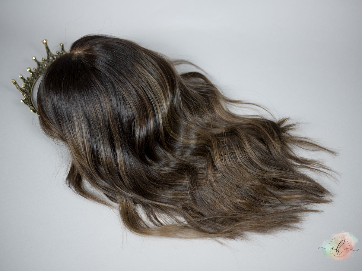 “DOWNTOWN GIRL&quot; Exquisite Wig: Lace Top, Sz. M, 17-18&quot;