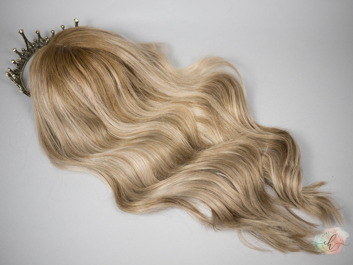 “THE BEES KNEES&quot; Exquisite Wig: Lace Top, Sz. M, 22-23&quot;