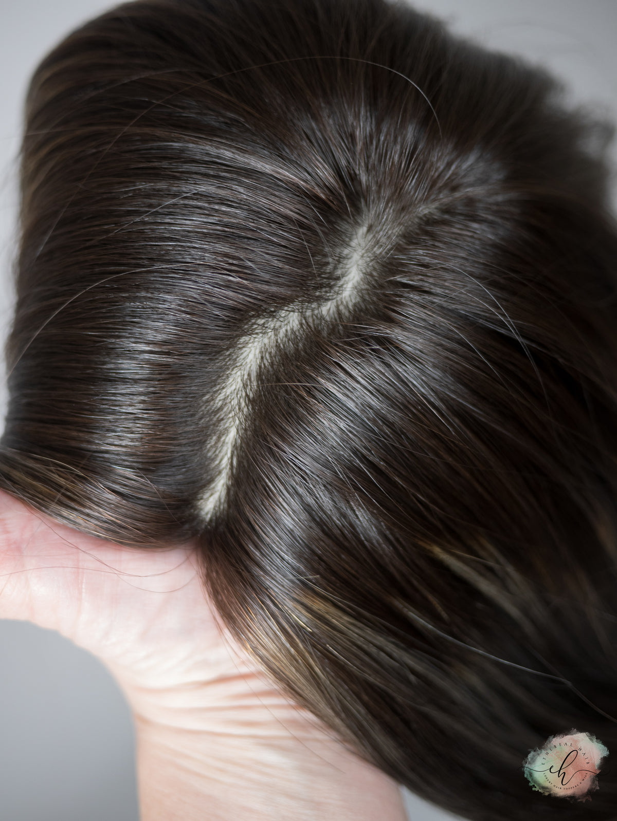 “STRAIGHT TO IT&quot; Exquisite Wig: Silk Top, Sz. M, 18&quot;