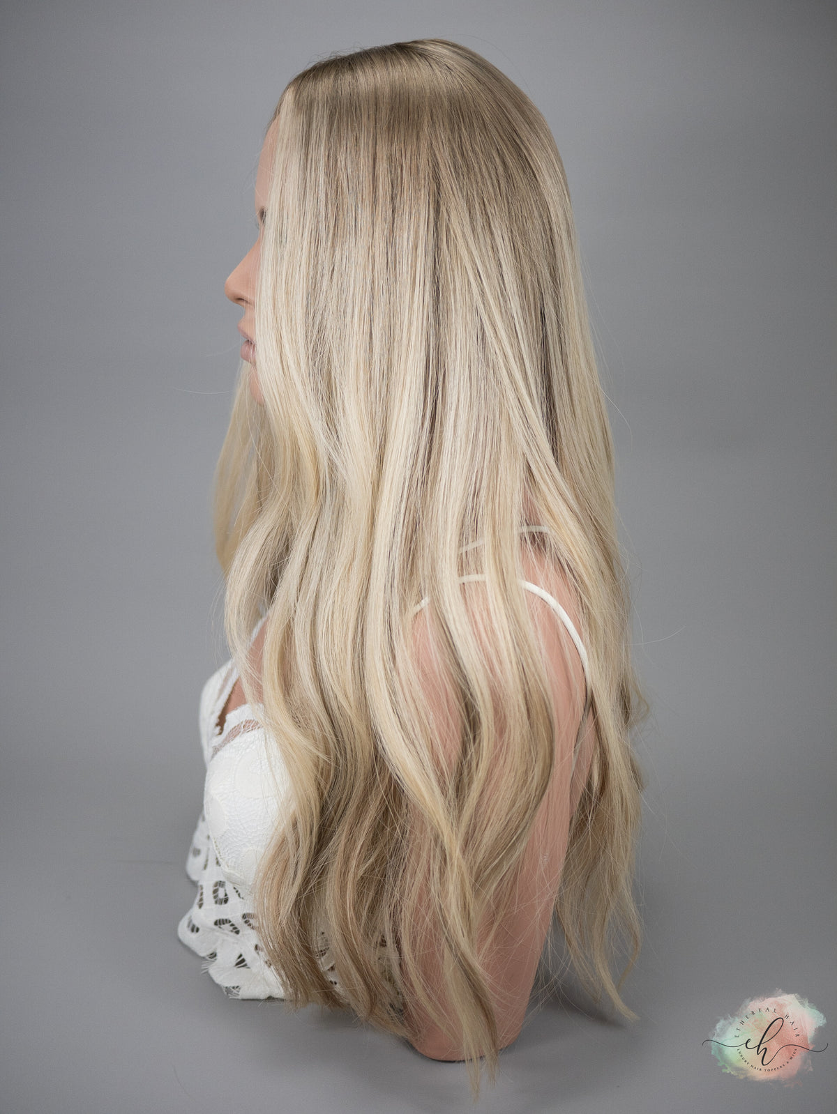 “BEE HAPPY&quot; Exquisite Topper: Silk Top, 9x9, 25&quot;