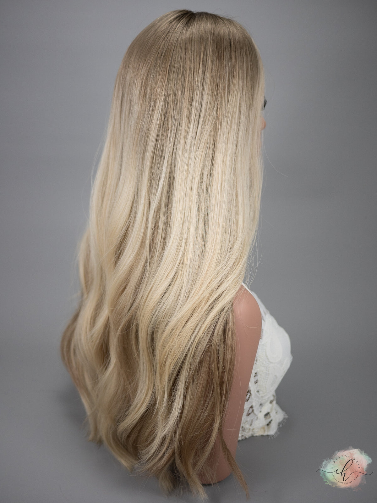 “BEE HAPPY&quot; Exquisite Topper: Silk Top, 9x9, 25&quot;