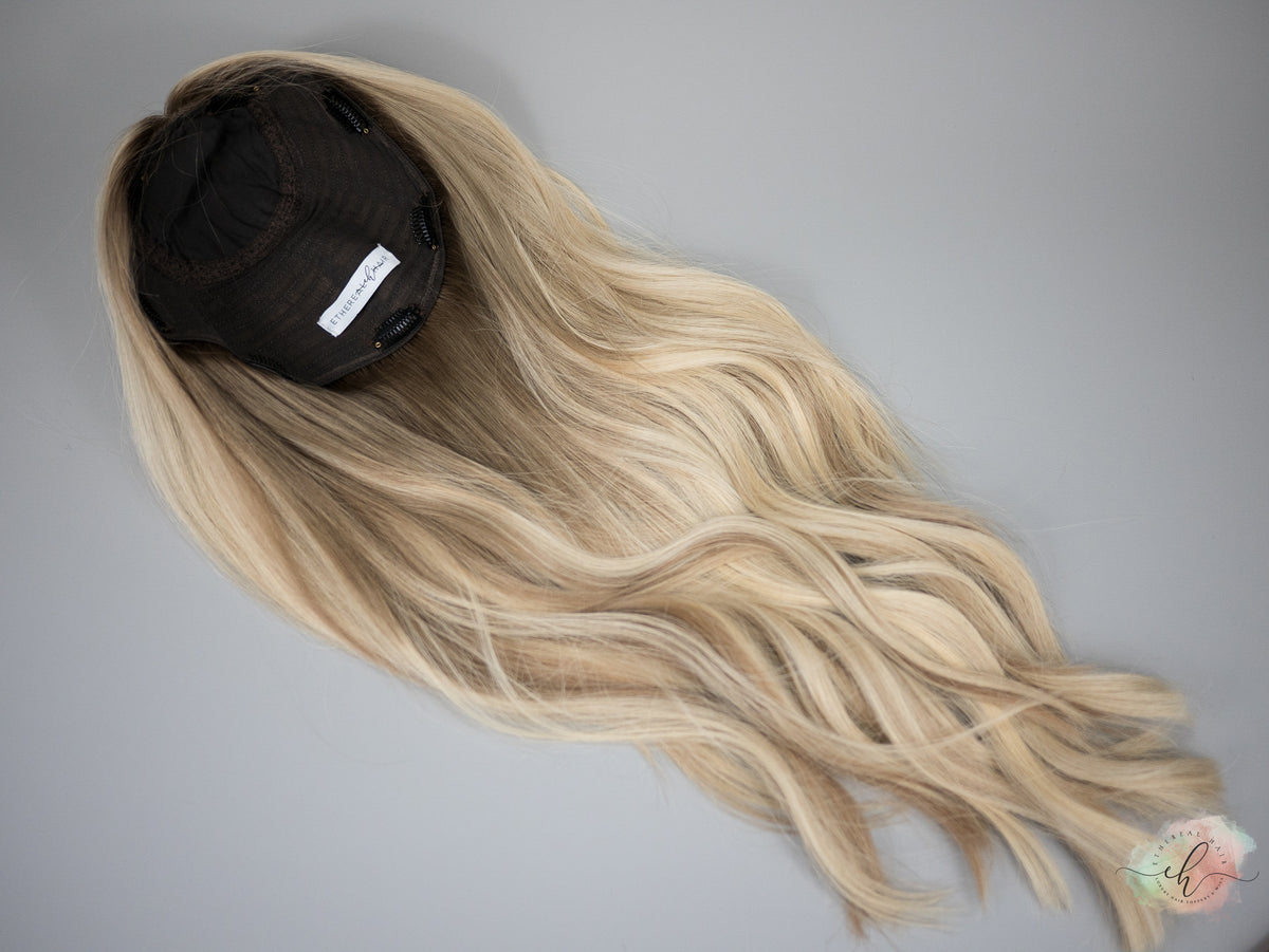 “BEE HAPPY&quot; Exquisite Topper: Silk Top, 9x9, 25&quot;