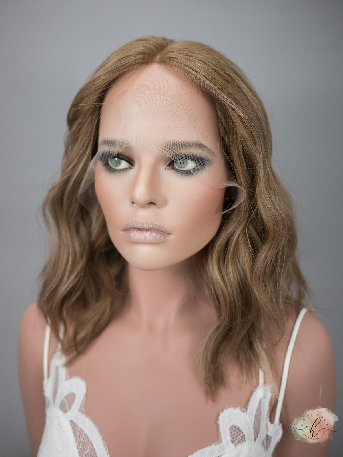 “RHEA&quot; Premium Wig: Lace Top, Sz. M, 16&quot; Inverted Lob