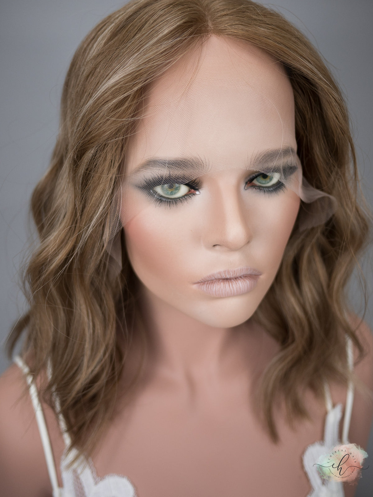 “RHEA&quot; Premium Wig: Lace Top, Sz. M, 16&quot; Inverted Lob