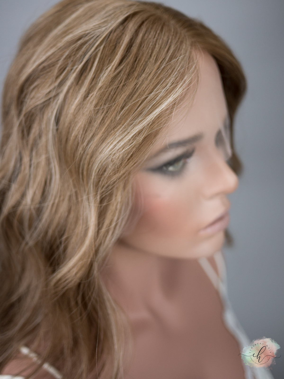 “RHEA&quot; Premium Wig: Lace Top, Sz. M, 16&quot; Inverted Lob