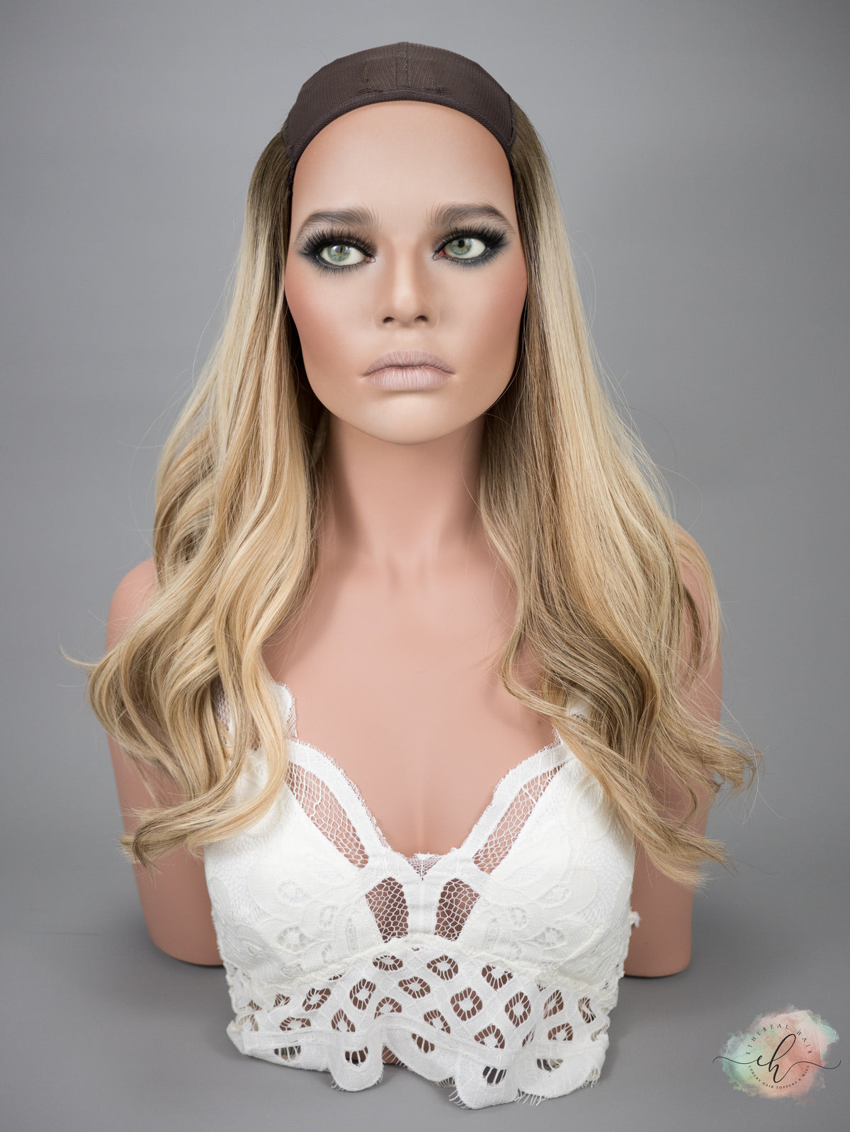 “JOY&quot; Premium HAT FALL Wig: Sz. M, 21&quot;