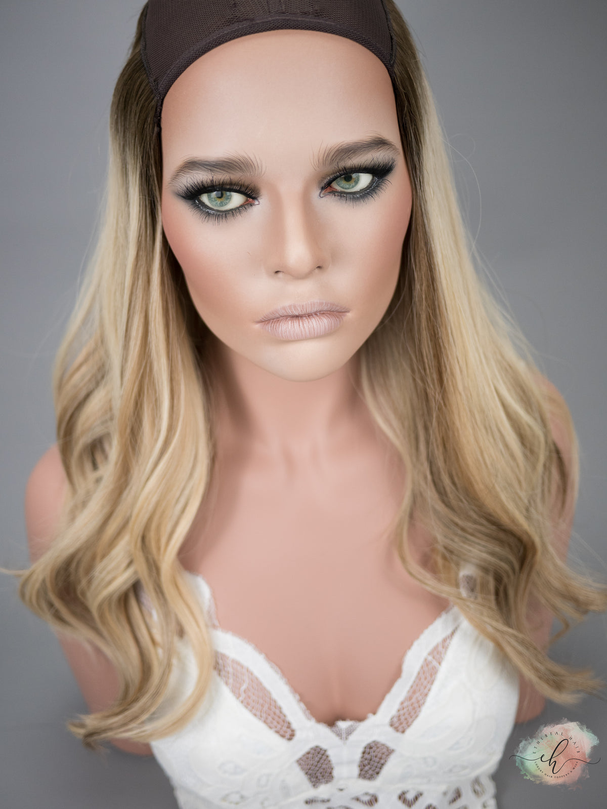 “JOY&quot; Premium HAT FALL Wig: Sz. M, 21&quot;