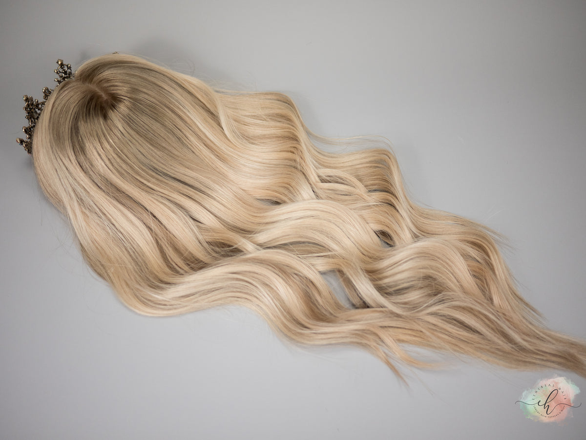 “SUNSHINE&quot; Exquisite Topper: Silk Top, 8x8, 26&quot;