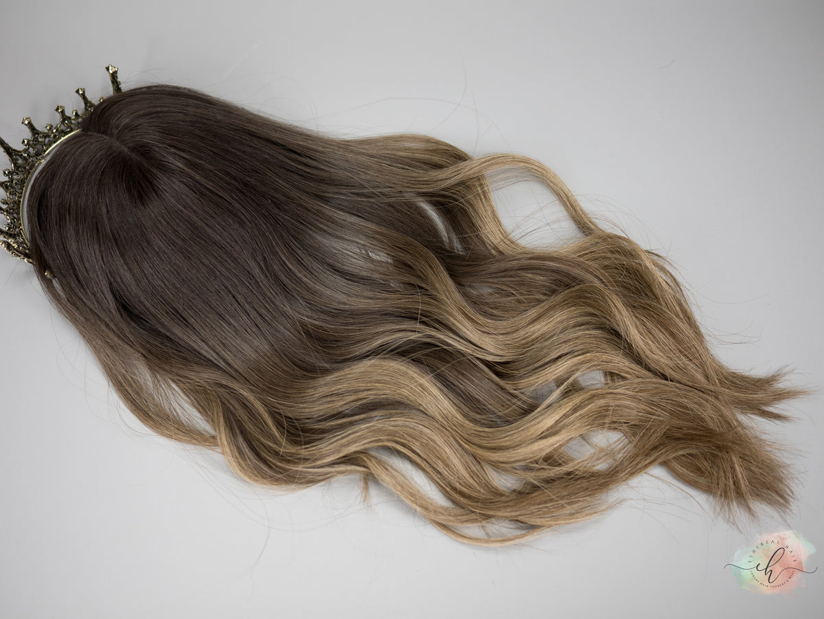 “TIANA&quot; Premium Topper: Closed Lace Top, 8x8, 22&quot;