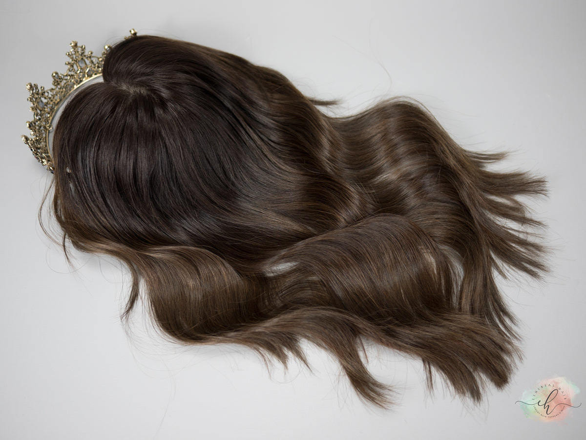 “ACORNS &amp; OAKS&quot; Exquisite Topper: Silk Top, 8x8, 18&quot;, Curtain Bangs