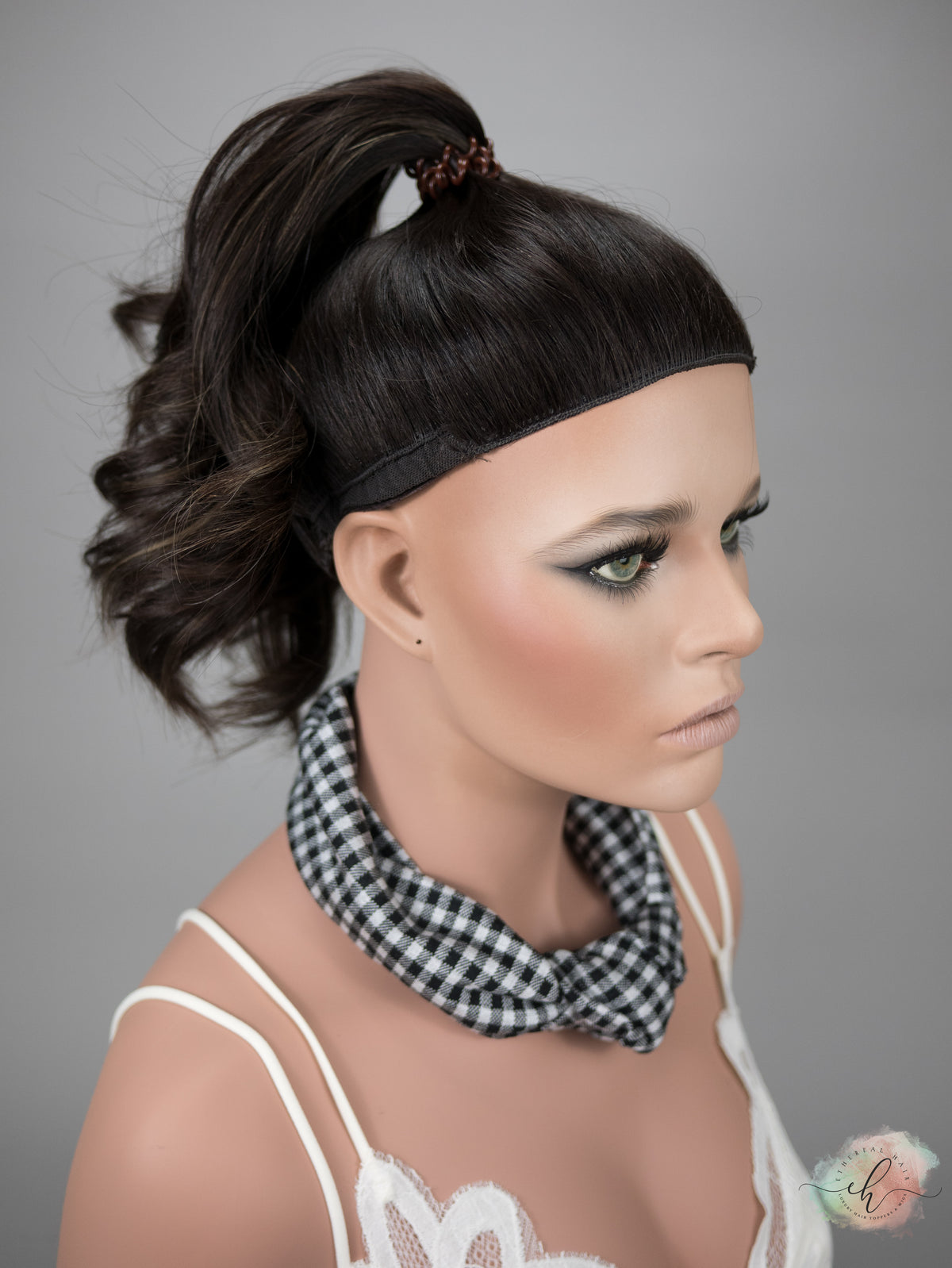 “RHIANNON HIGHLIGHT&quot; Premium Pony Wig: Sz. S, 22&quot;