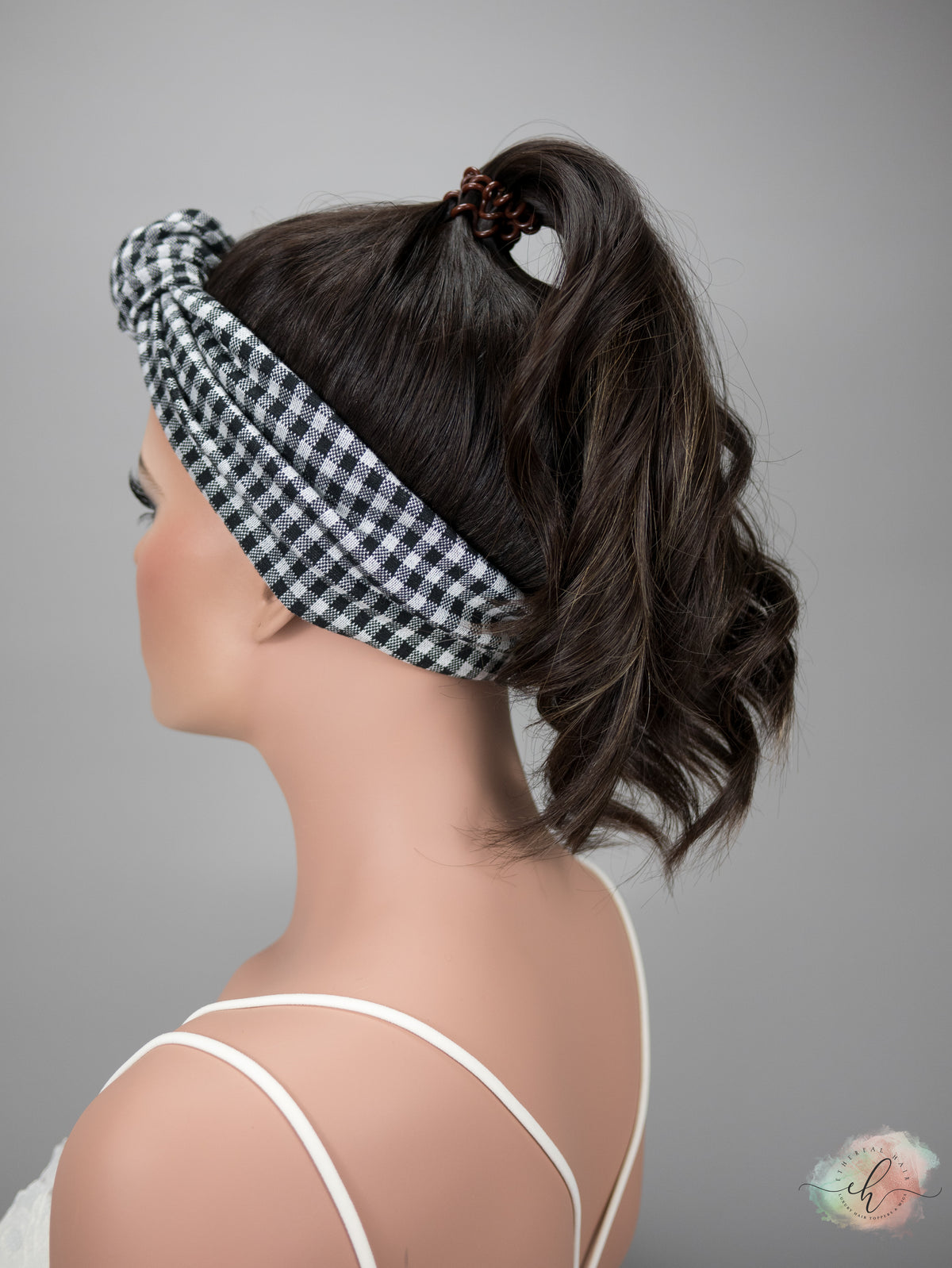 “RHIANNON HIGHLIGHT&quot; Premium Pony Wig: Sz. S, 22&quot;