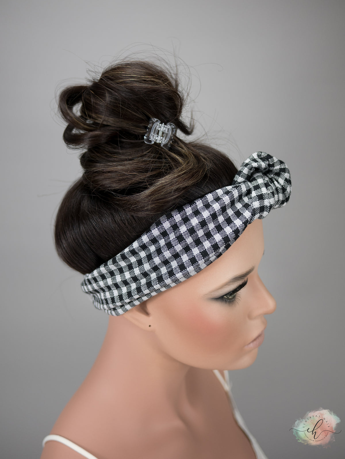 “RHIANNON HIGHLIGHT&quot; Premium Pony Wig: Sz. S, 22&quot;