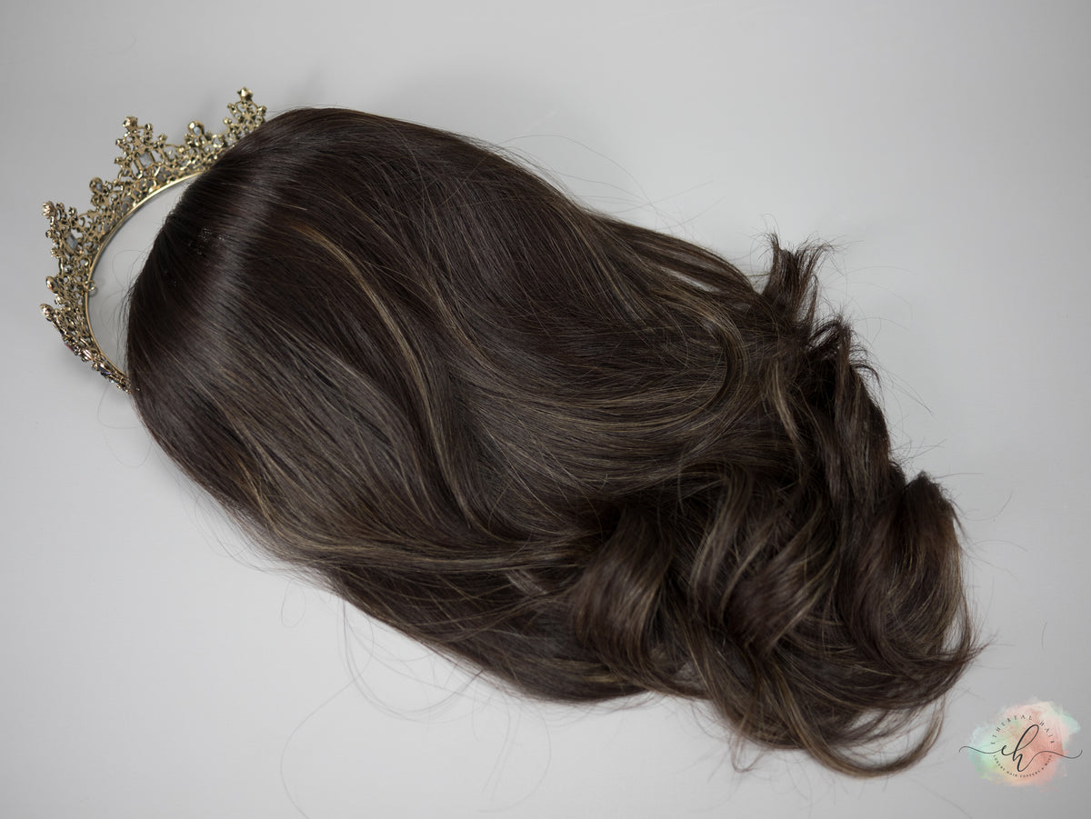 “RHIANNON HIGHLIGHT&quot; Premium Pony Wig: Sz. S, 22&quot;