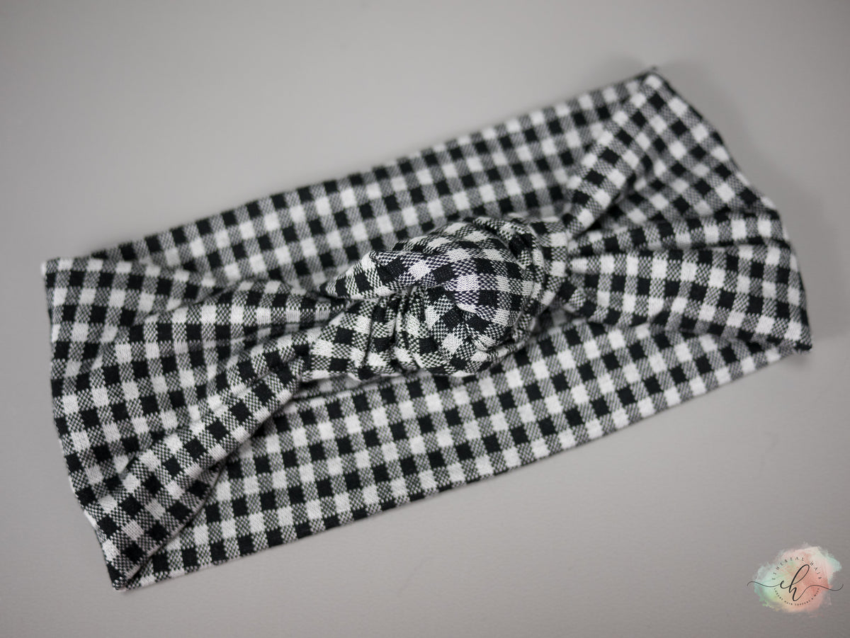 “RHIANNON HIGHLIGHT&quot; Premium Pony Wig: Sz. S, 22&quot;