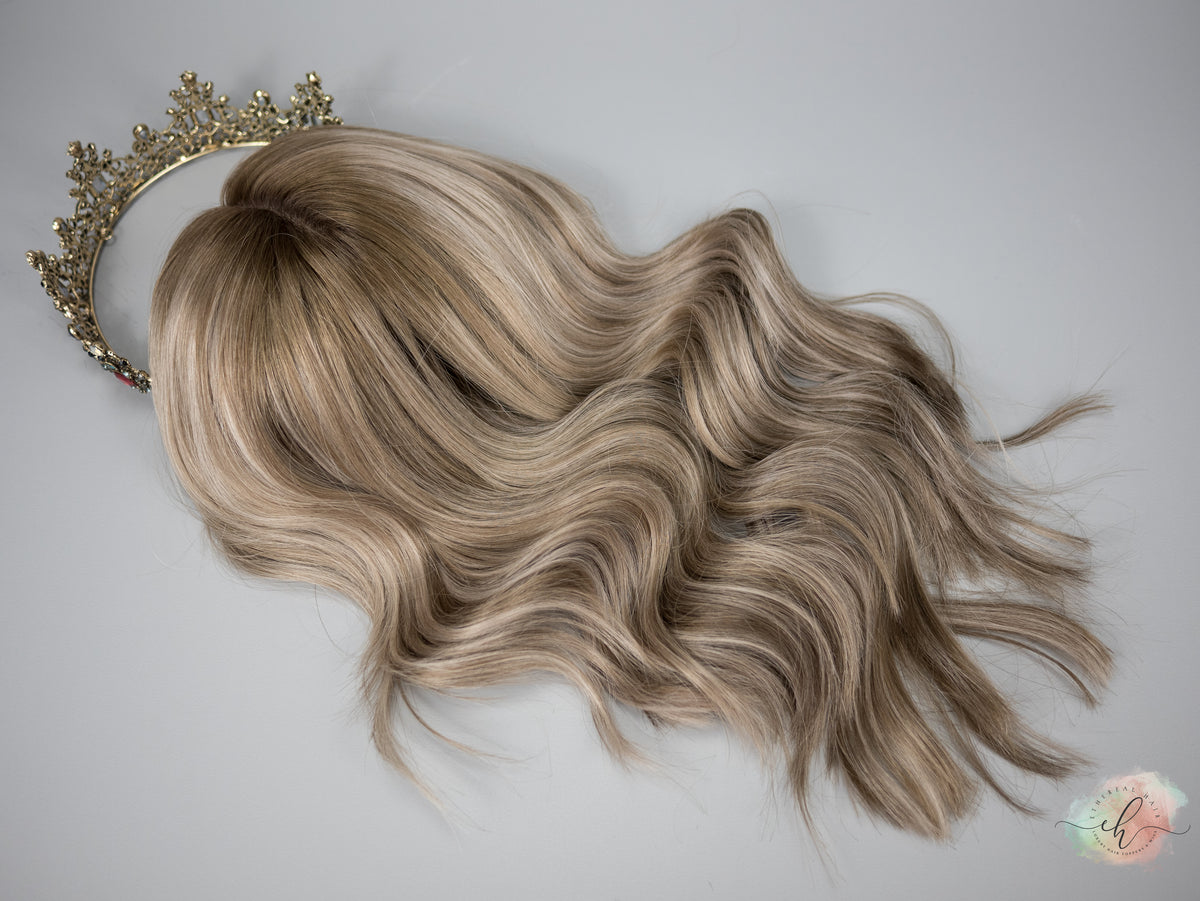 “DOO WOP&quot; Exquisite Topper: Silk Top, 8x8, 17-18&quot;