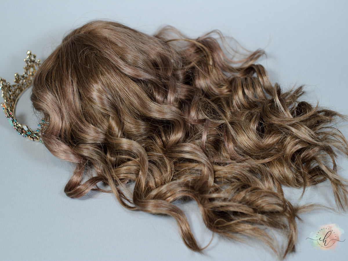 &quot;HELPLESSLY HOPING&quot; Exquisite Wig: Lace Top, Sz. M, 22&quot;