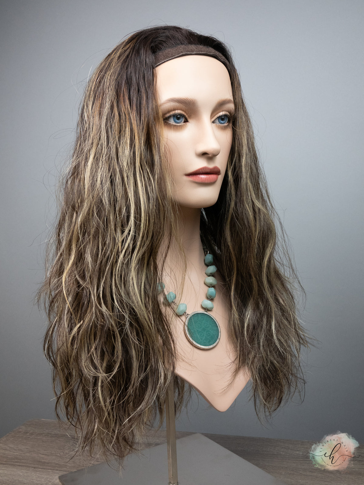 &quot;LARK&quot; Premium Pony Wig: Sz. M, 25&quot;, Wavy