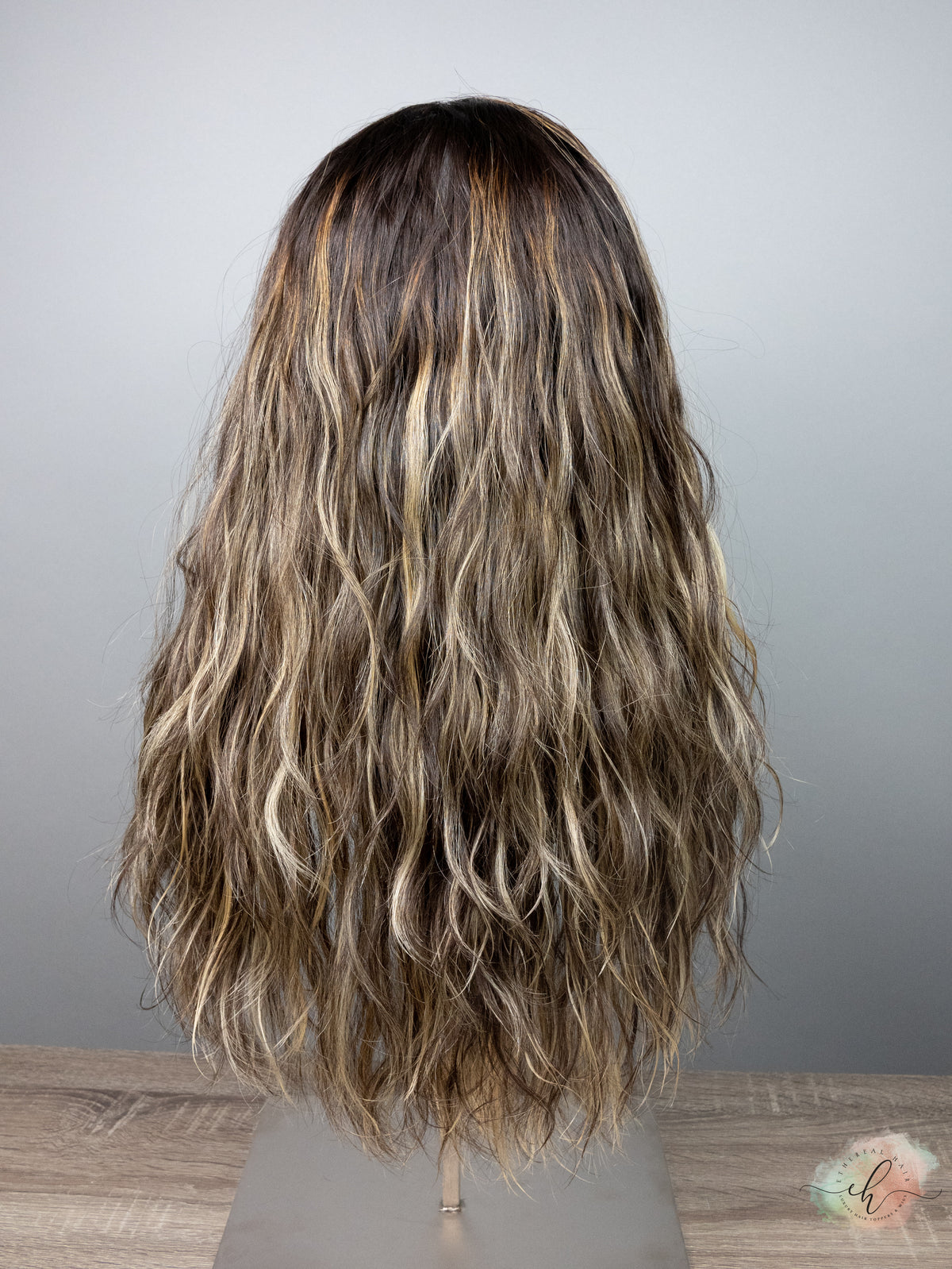 &quot;LARK&quot; Premium Pony Wig: Sz. M, 25&quot;, Wavy