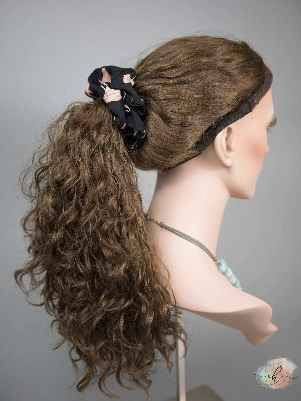 “KIRA" Premium Pony Wig: Sz. M, 24", Curly