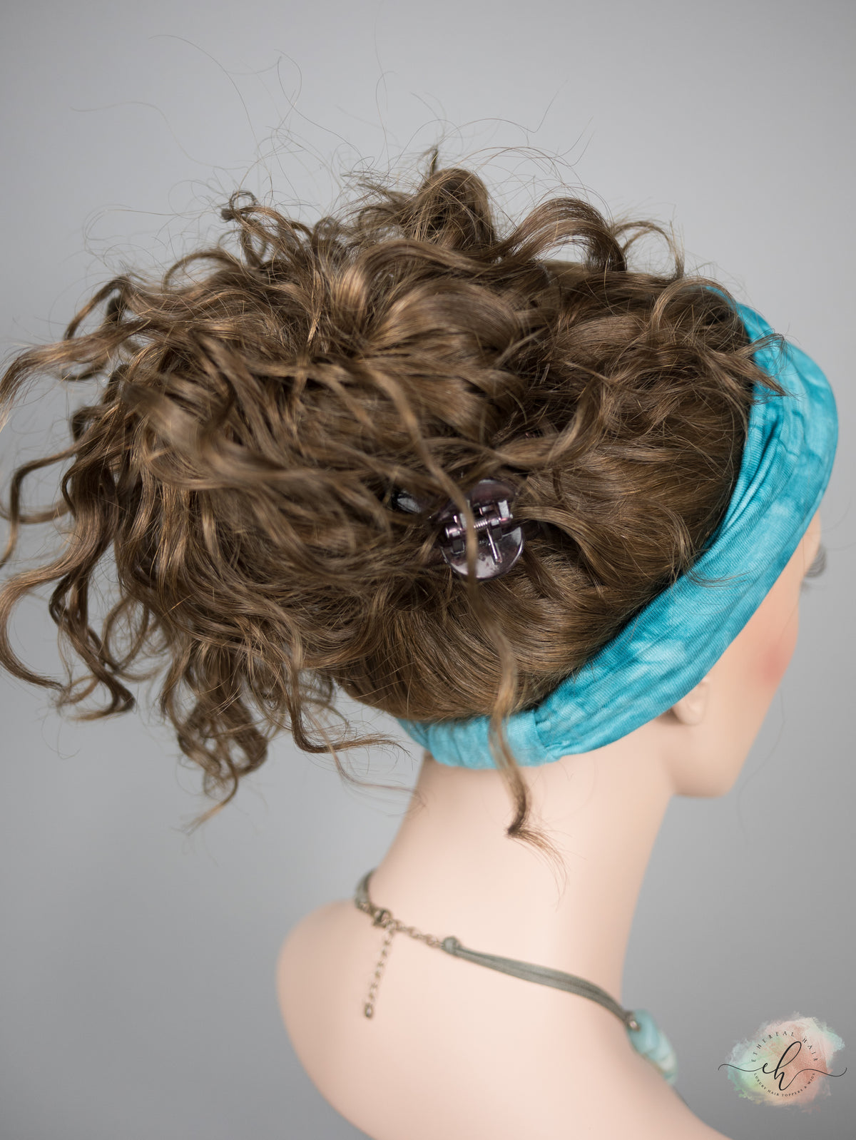 “KIRA" Premium Pony Wig: Sz. M, 24", Curly