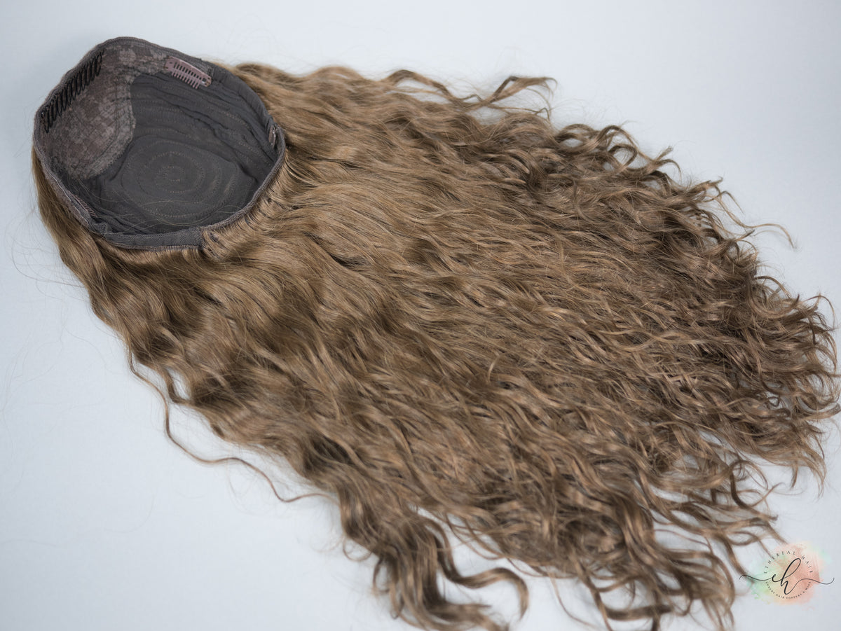 “KIRA" Premium Pony Wig: Sz. M, 24", Curly
