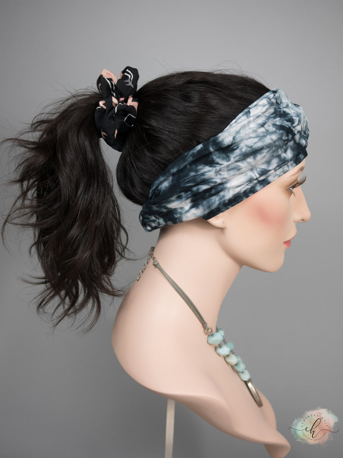“RHIANNON" Premium Pony Wig: Sz. M, 20", Wavy