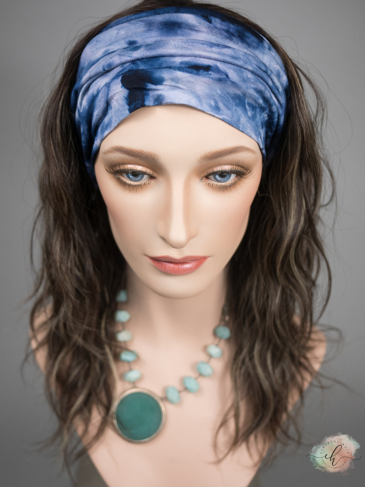 “LUNA" Premium Pony Wig: Sz. M, 20", Wavy