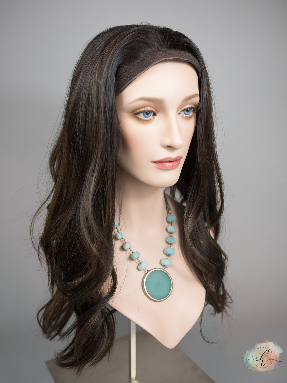 “LARK" Premium Pony Wig: Sz. M, 24"