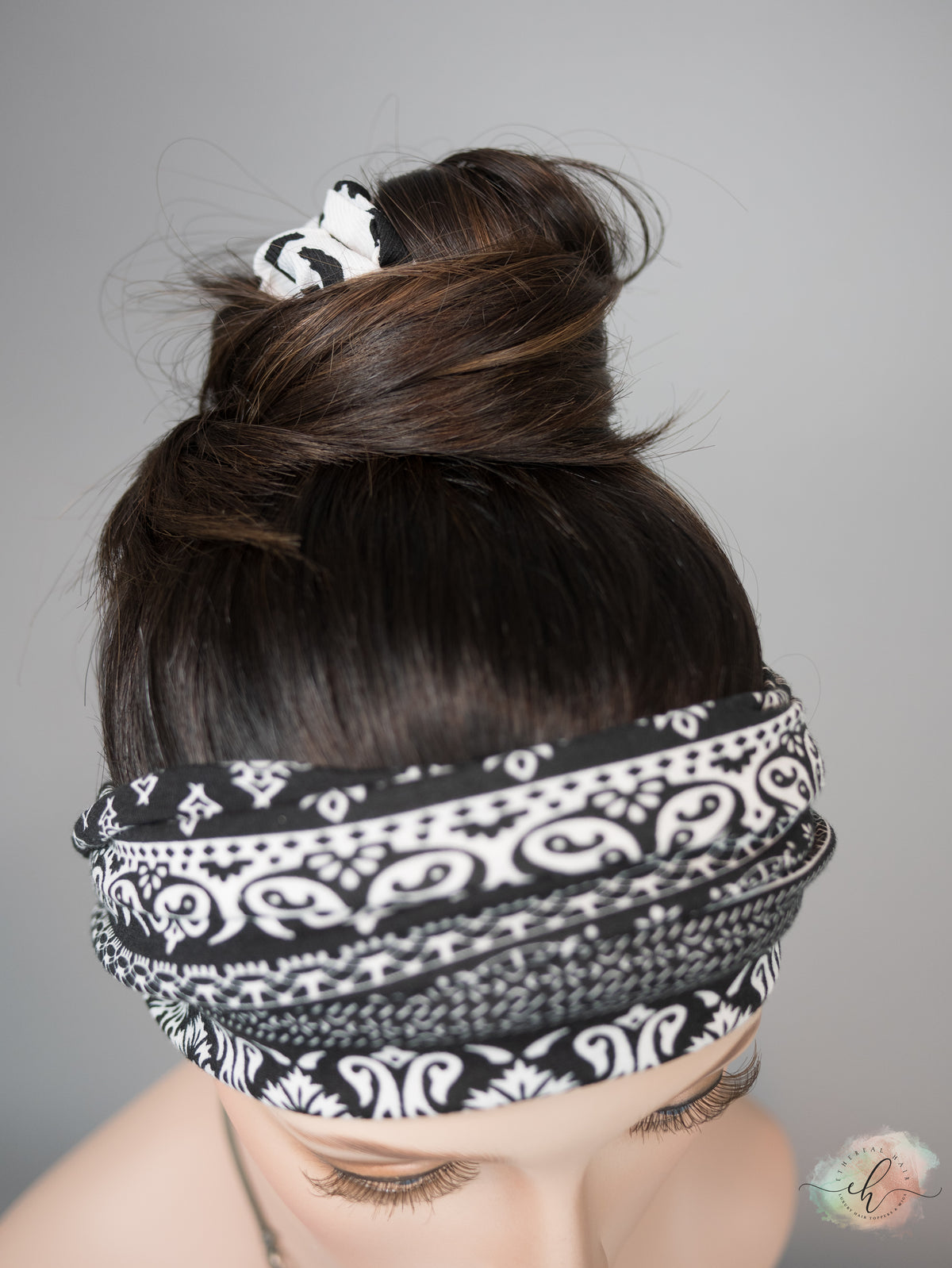 “LARK" Premium Pony Wig: Sz. M, 24"