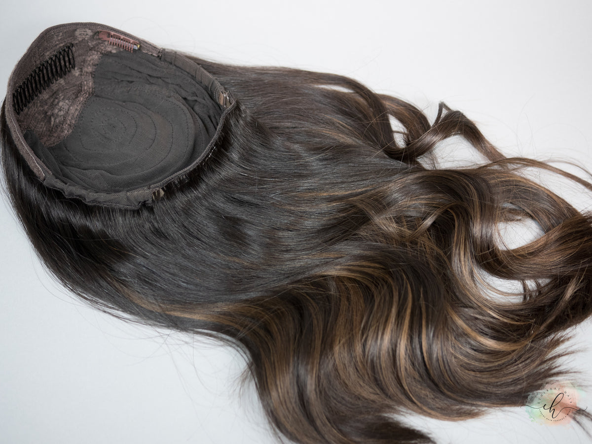 “LARK" Premium Pony Wig: Sz. M, 24"