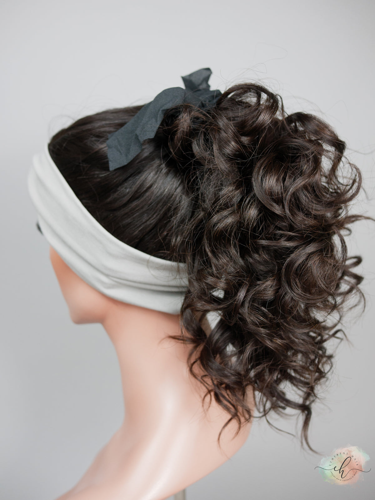 “LARK" Premium Pony Wig: Sz. M, 21", Curly