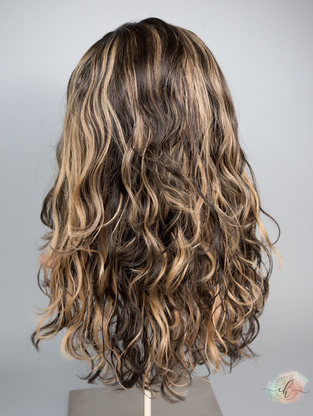 "WYNONNA" Premium Pony Wig: Sz. L, 22", Curly