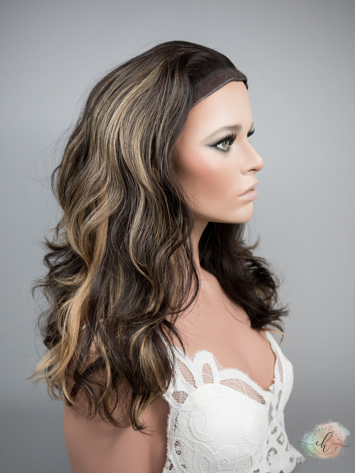 “REESE" Premium Pony Wig: Sz. M, 21", Wavy