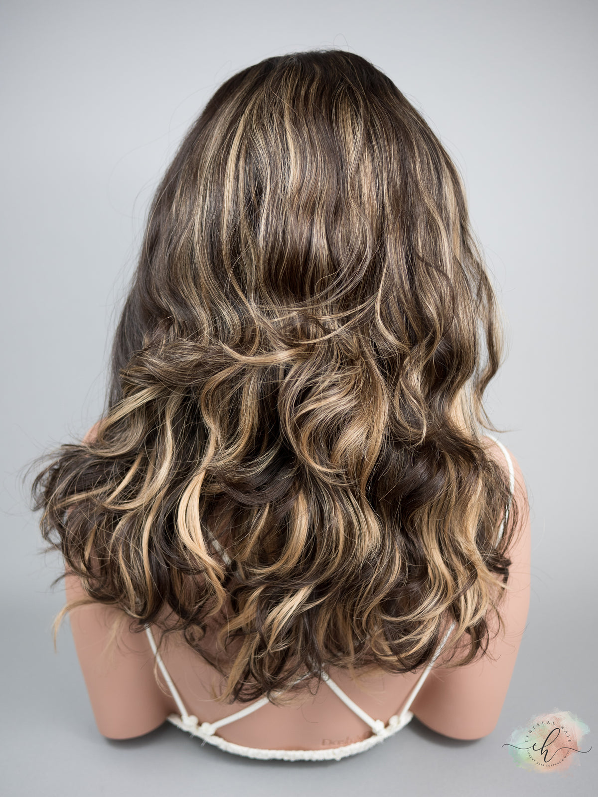 “REESE" Premium Pony Wig: Sz. M, 21", Wavy