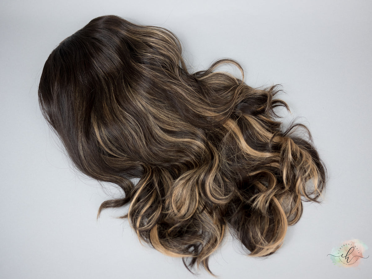 “REESE" Premium Pony Wig: Sz. M, 21", Wavy