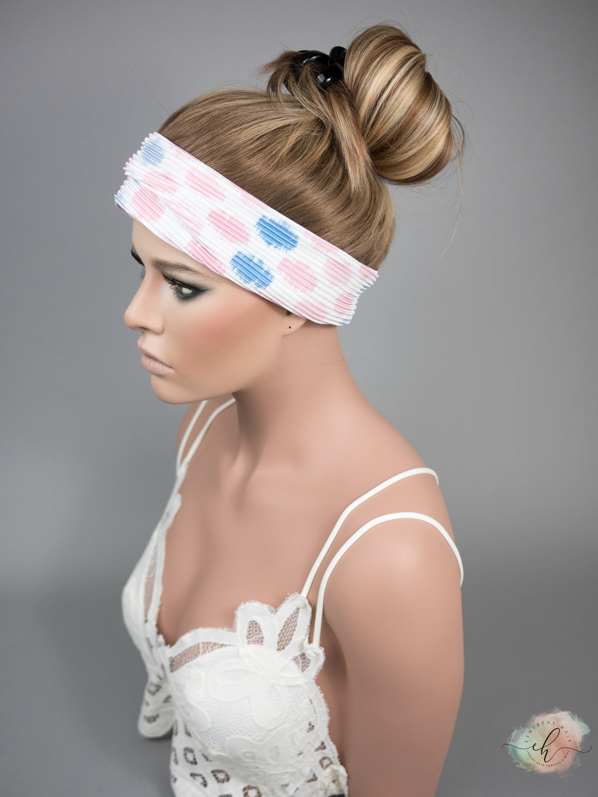 “SLOAN&quot; Premium Pony Wig: Sz. L, 22&quot;