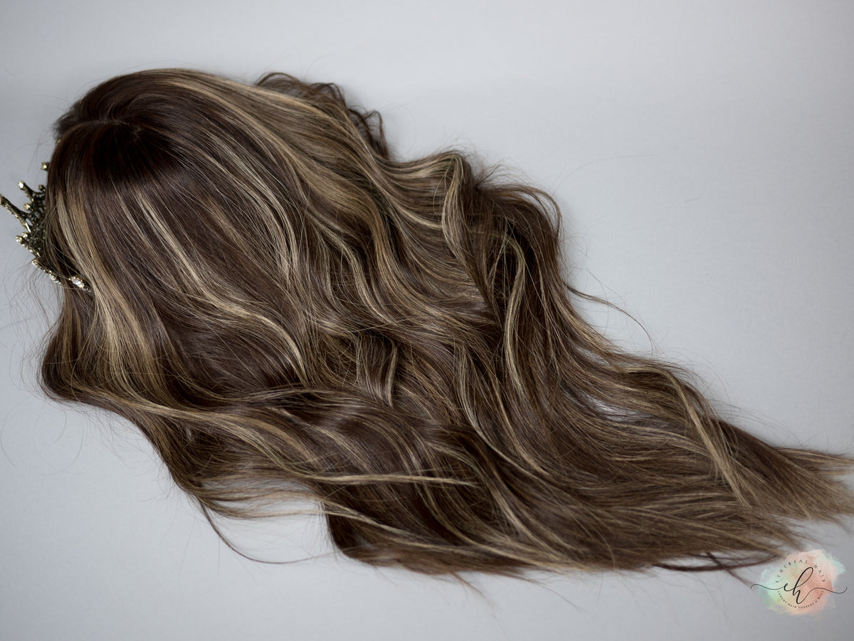 “DEIDRA" Premium Wig: Silk Top Lace Front, Sz. M, 27"