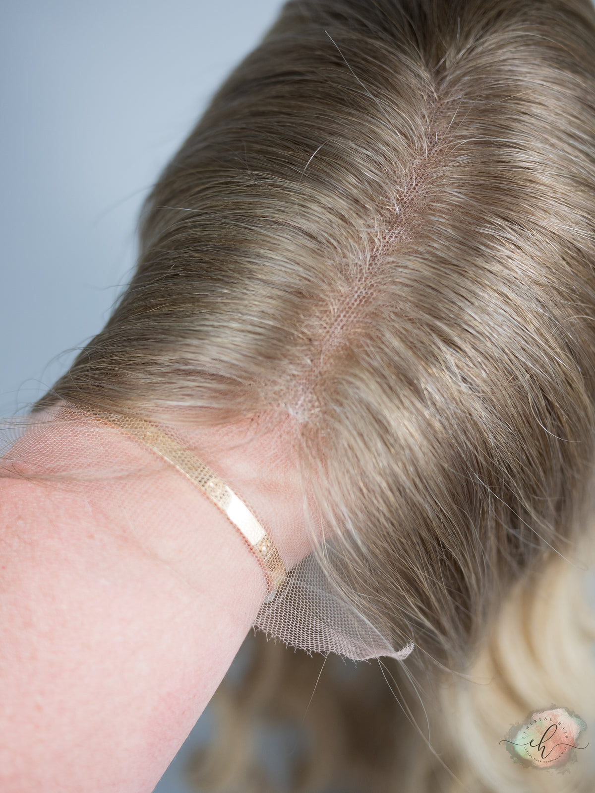 “VEE&quot; Premium Topper: Lace Top, 8x8, 26&quot;