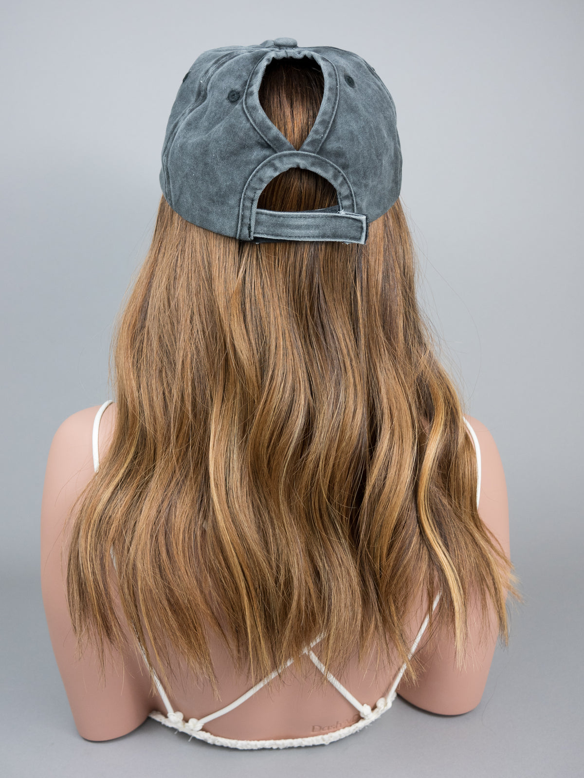 &quot;HAZEL&quot; Premium HAT FALL Wig: Sz. M, 20&quot;
