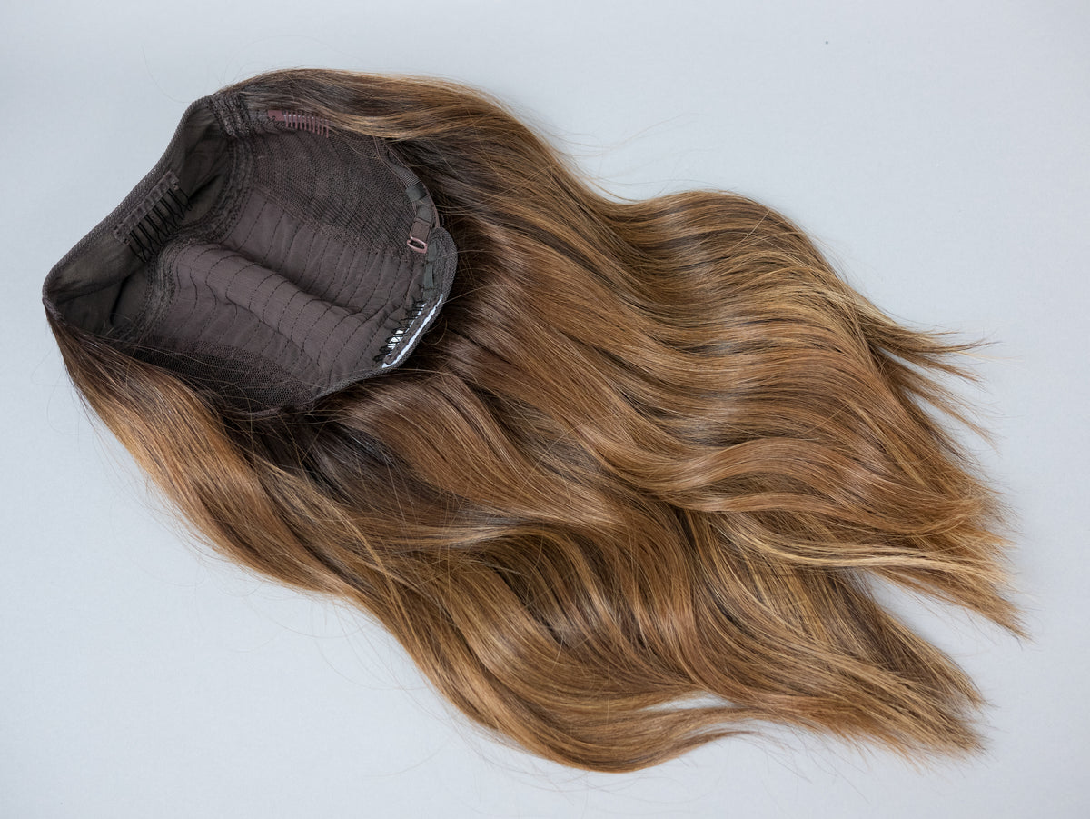 &quot;HAZEL&quot; Premium HAT FALL Wig: Sz. M, 20&quot;