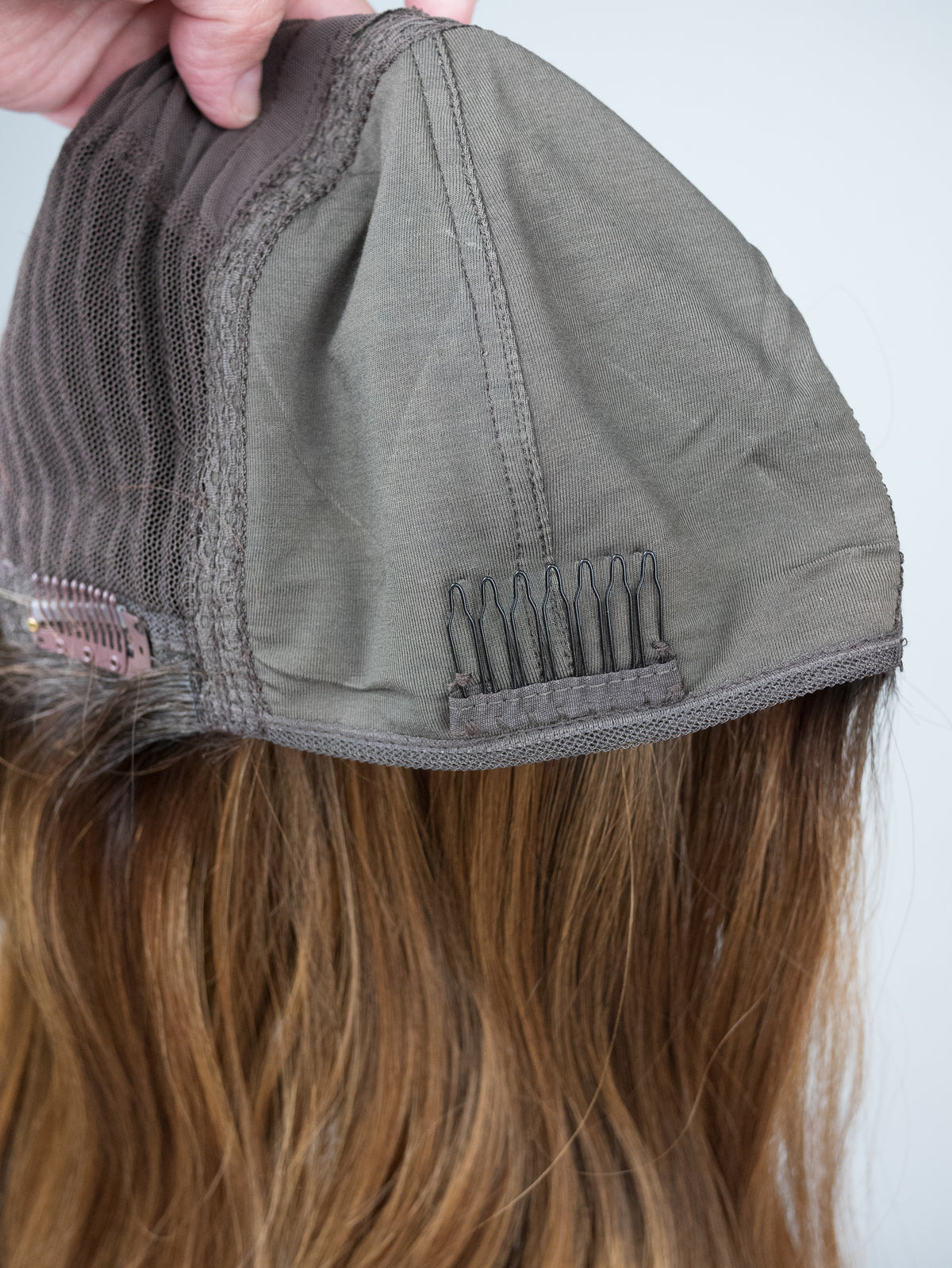 &quot;HAZEL&quot; Premium HAT FALL Wig: Sz. M, 20&quot;